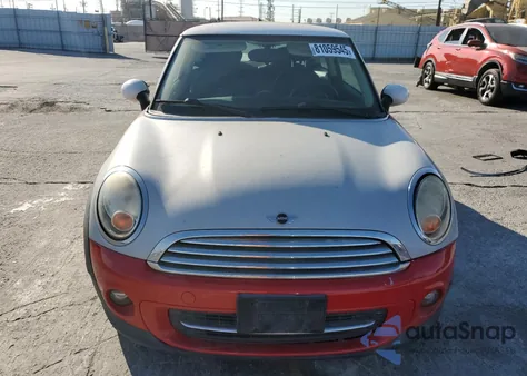 2011 Mini Cooper из США, поврежденный, VIN WMWSU3C52BT098355